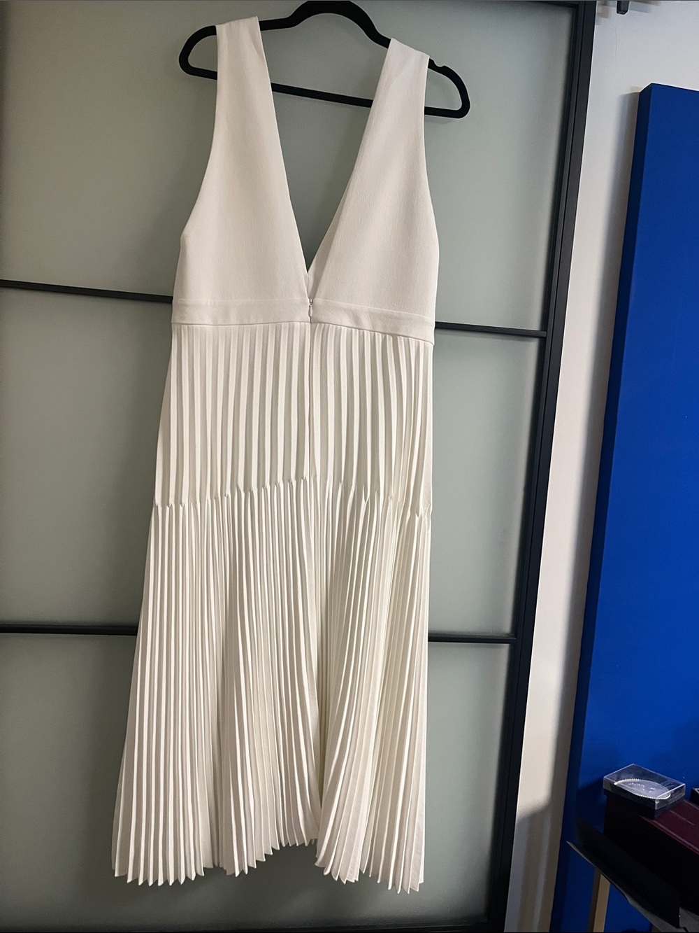 🤍🤍🤍 Dion Lee White Pleated V-Neck Women’s Dress